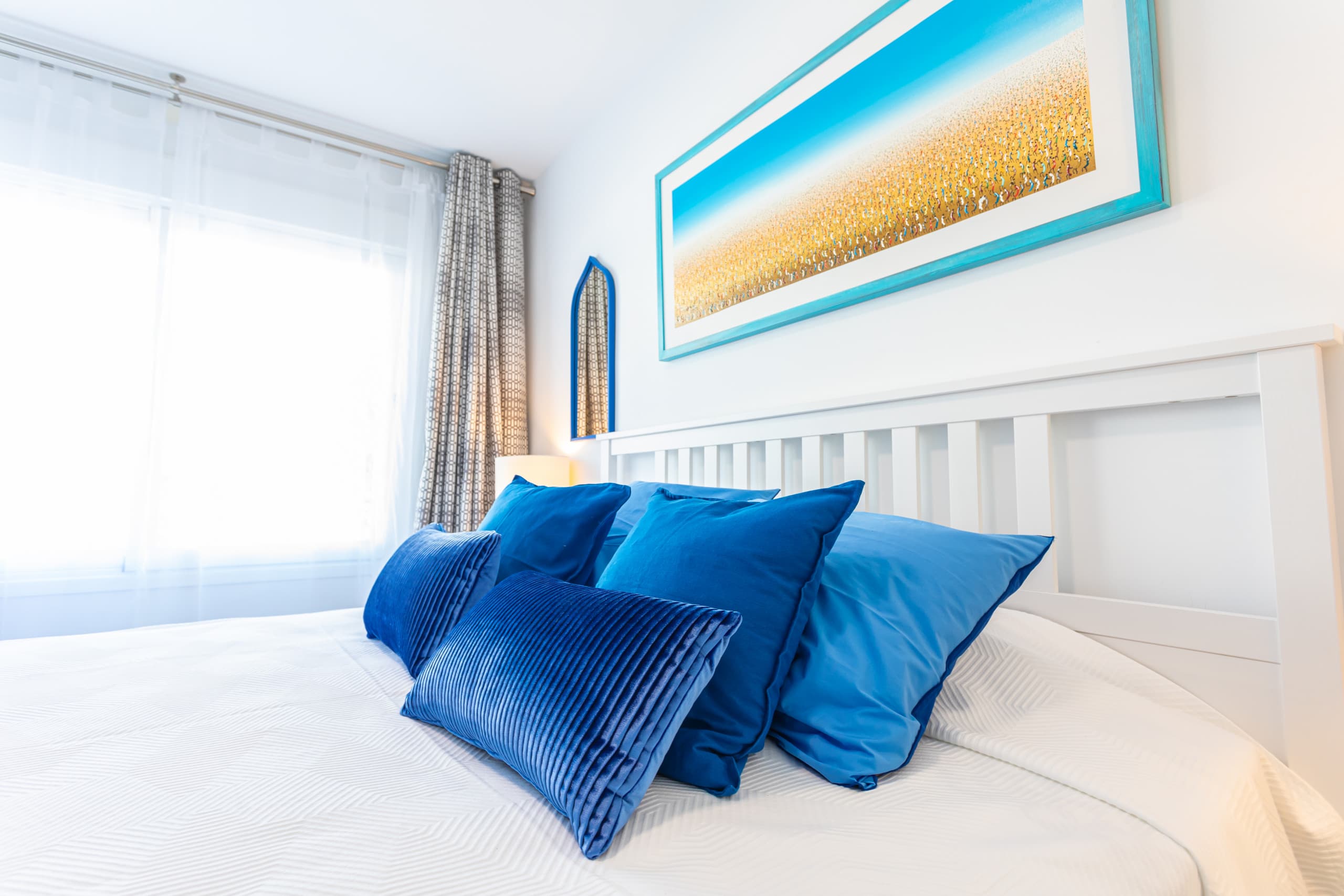 Stylish 3 Bedroom Apartment at the Heart of Nueva Andalucia Close to Centro Plaza - Image 2
