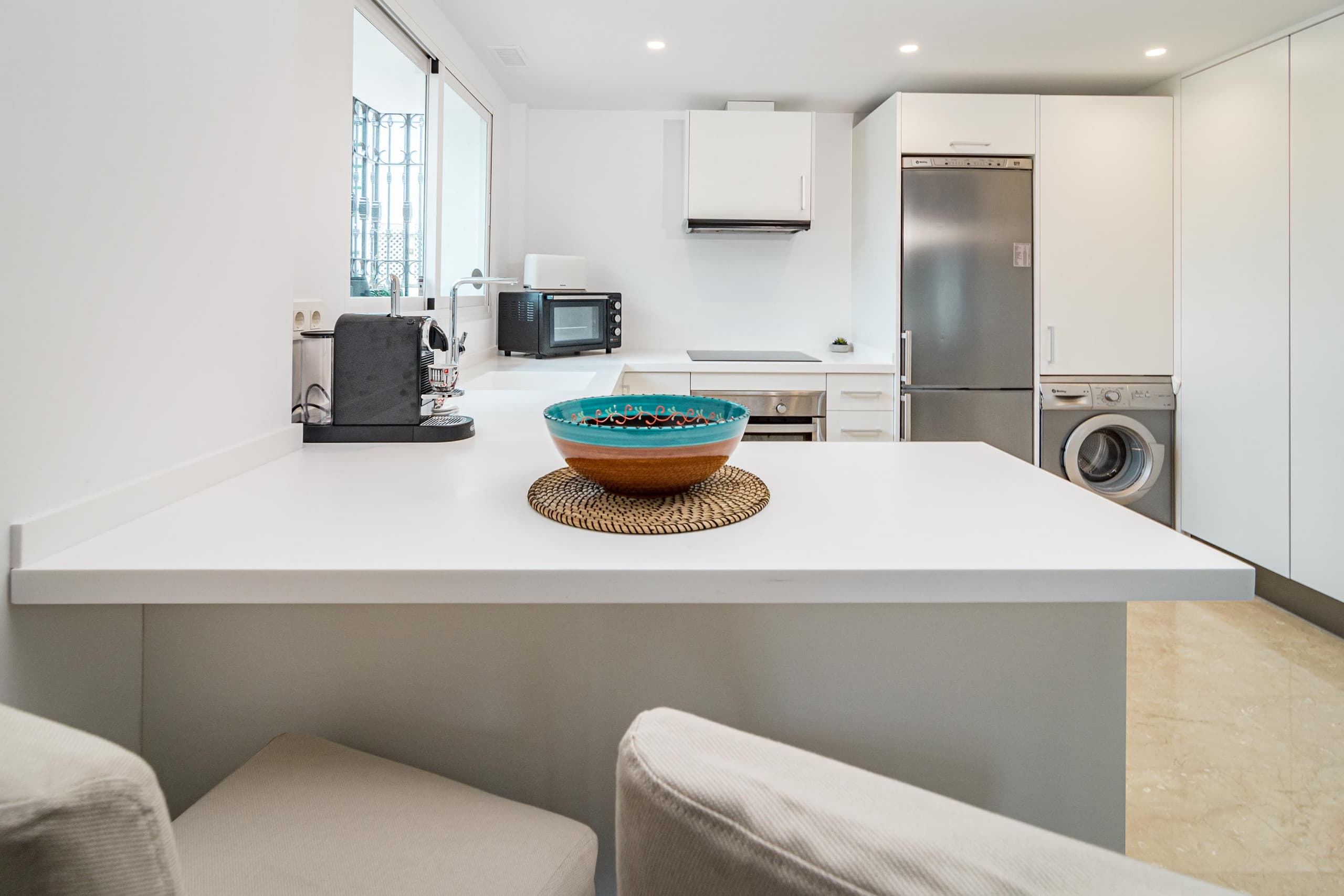 Charming and Modern 3-Bedroom Duplex in Aloha Pueblo with Mountain Views - Image 7