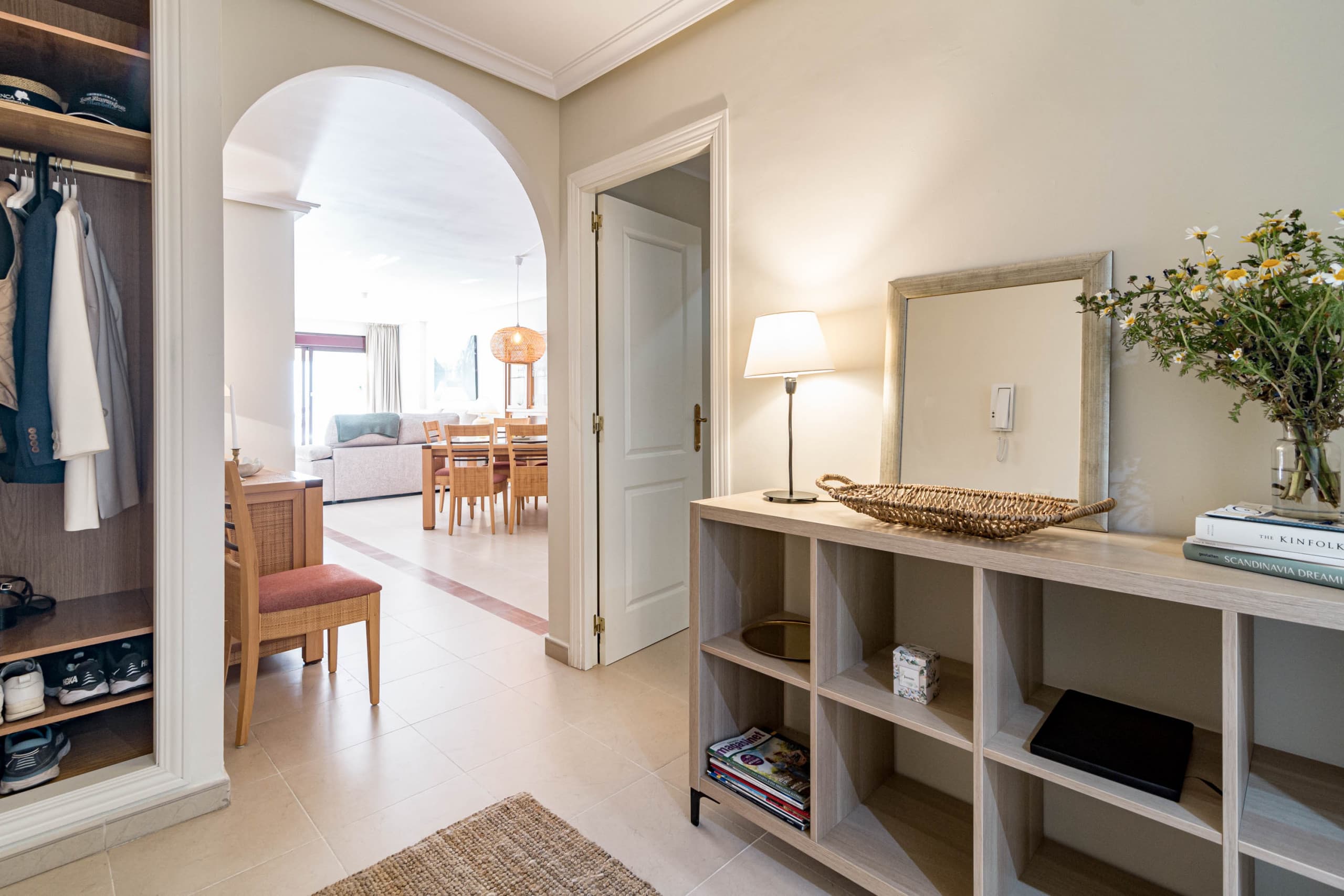 Amazing 2-Bedroom Retreat in Nueva Andalucia, Steps from Centro Plaza - Image 6