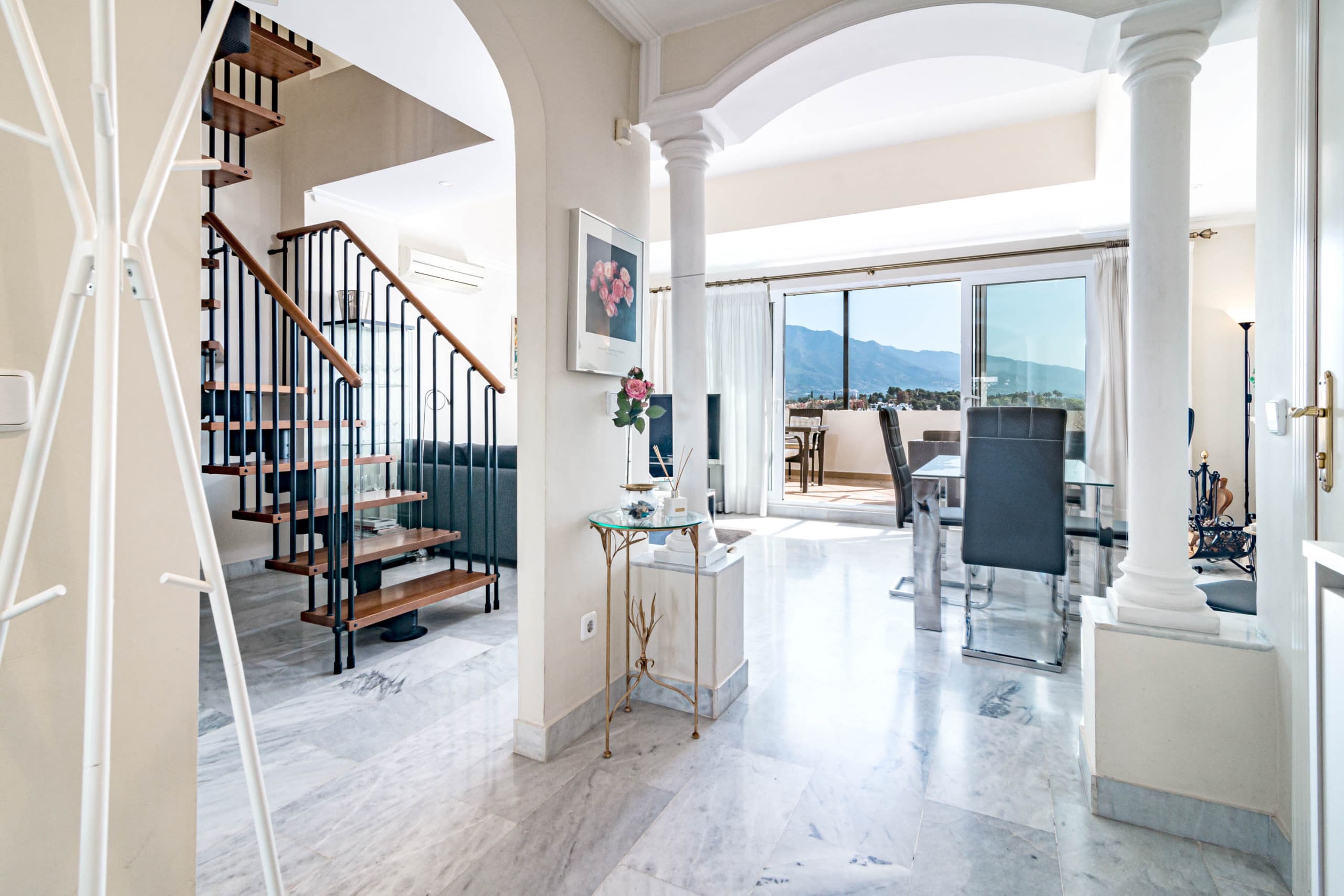 Spacious 2 Bedroom Apartment in Puerto Banus with a Private Terrace and Mountain Views - Image 2