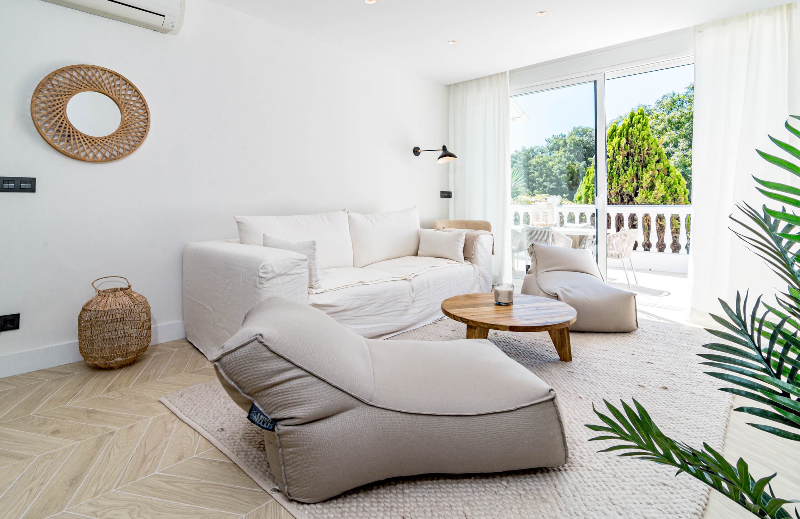 Pet friendly Scandinavian style 2 bed near Puerto Banus - Image 3