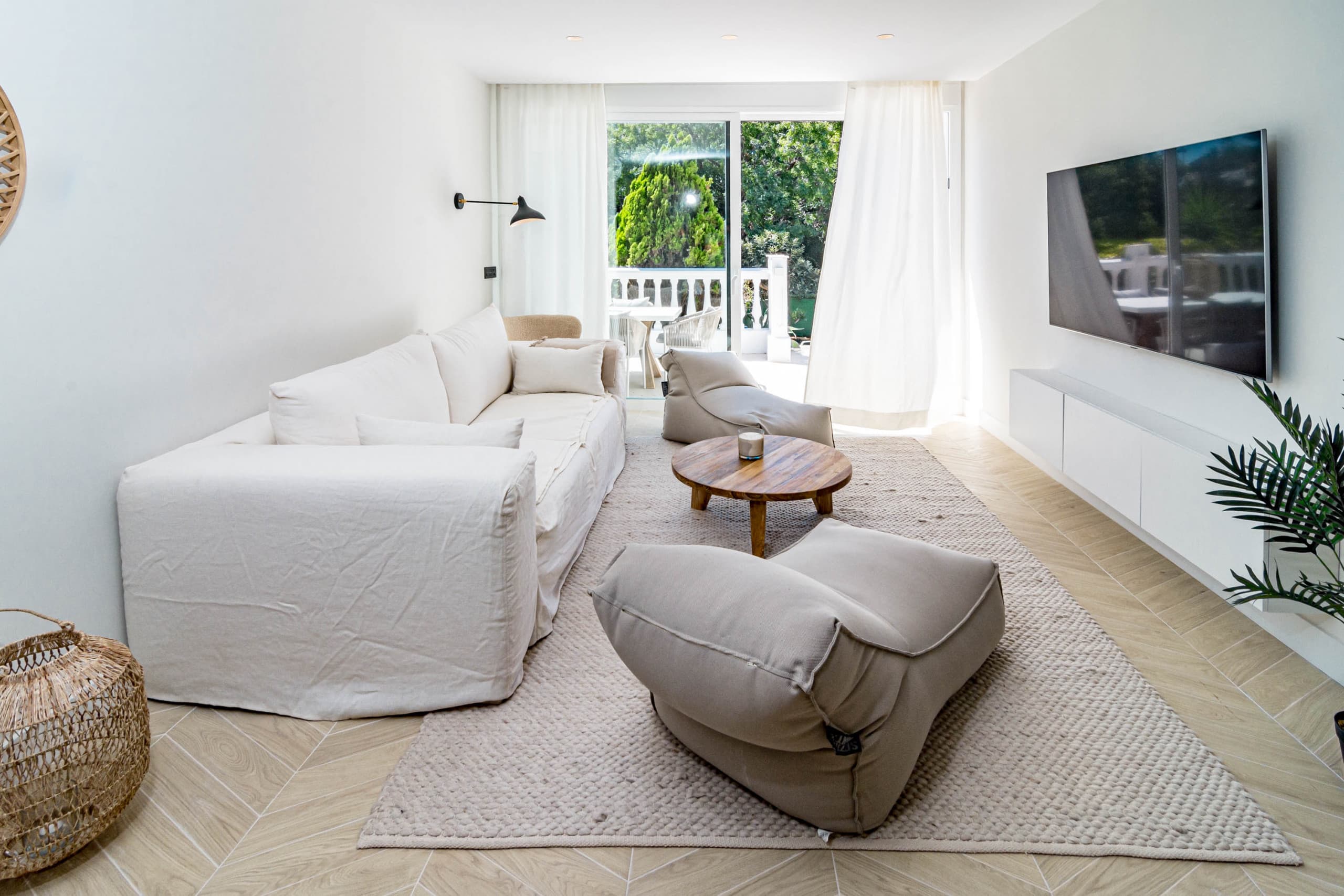 Pet friendly Scandinavian style 2 bed near Puerto Banus - Image 4