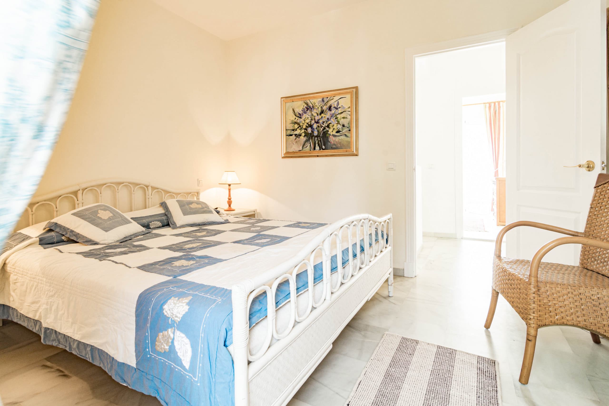 Andalusian Elegance apartment in El Paraiso with 360 views over Sea and Mountains - Image 4