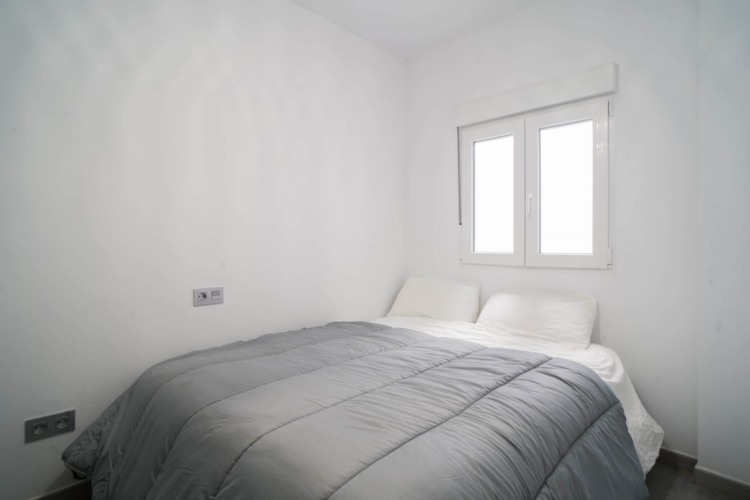 Tropical Fully Renovated Townhouse in Marbella with Walking Distance to The Beach - Image 6