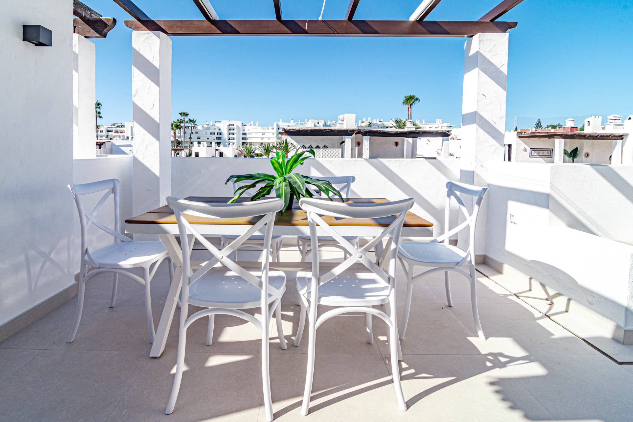 Beautiful Townhouse, walking distance to the beach - Image 7