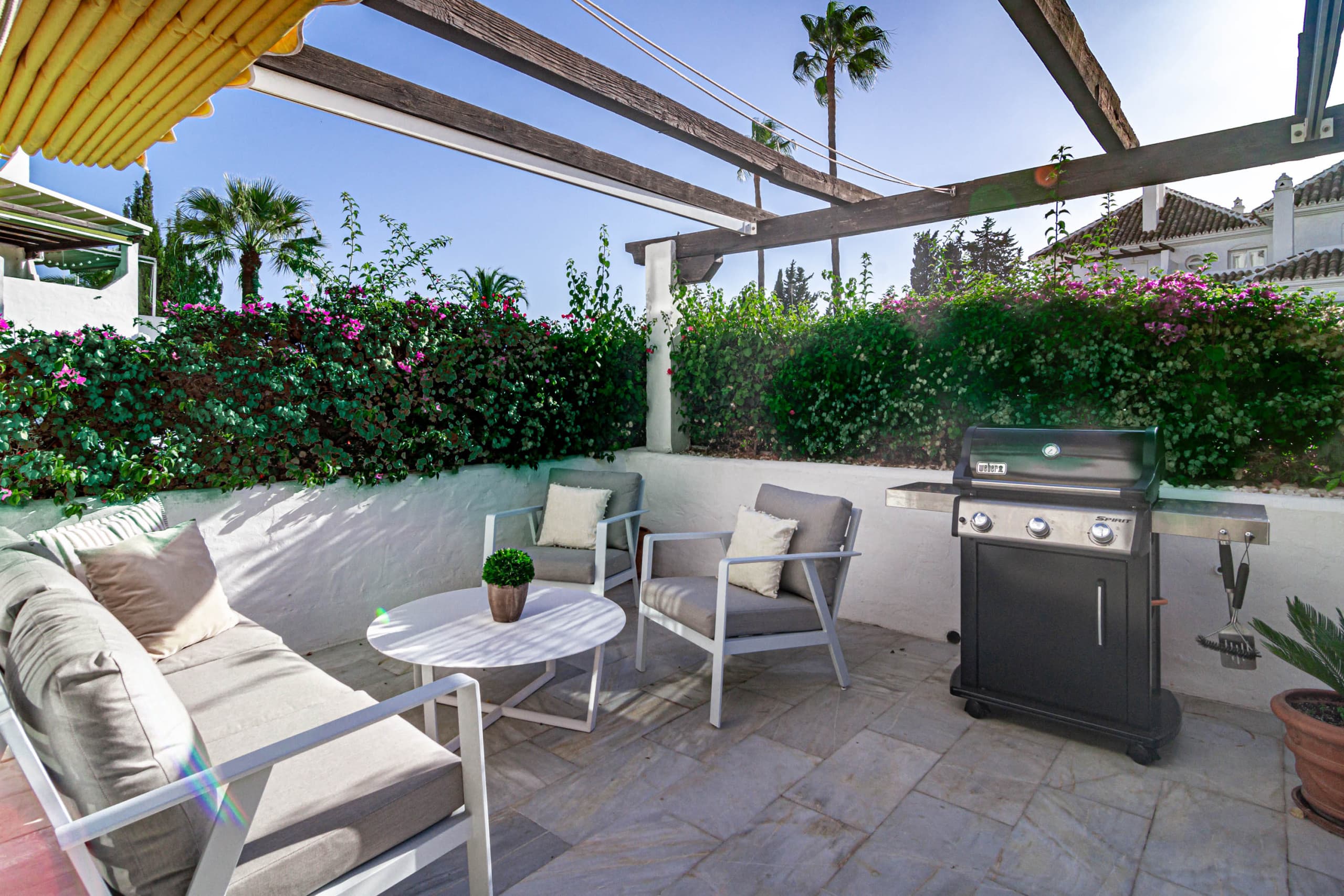 Stunning 2 bedroom Residence in Aldea Blanca - Image 2