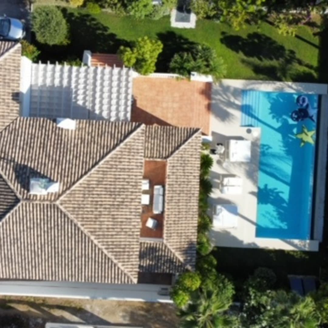 Charming Andalusian 5-Bedroom Villa in Cortijo del Mar footsteps away from the beach - Image 4