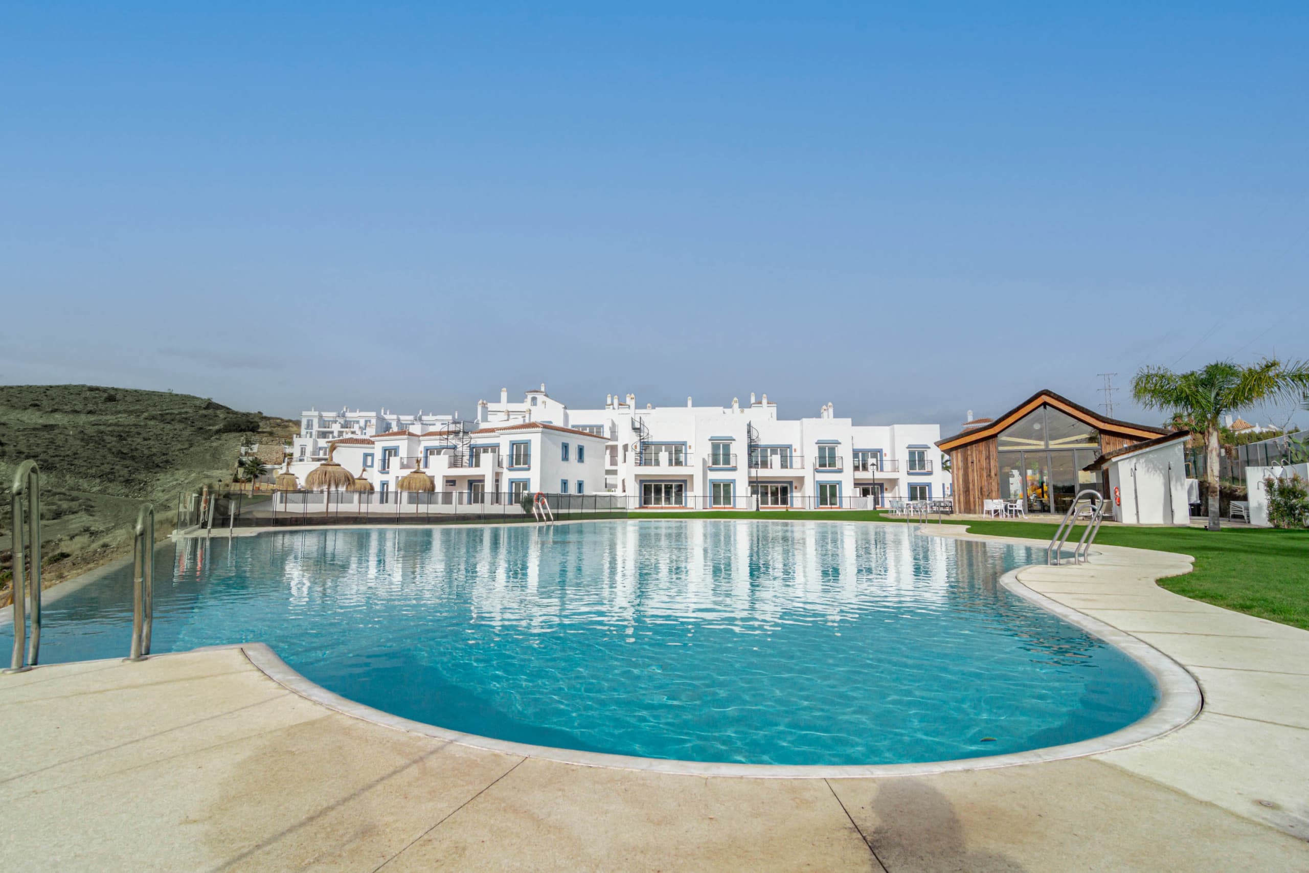 Stunning apartment with great views in El Paraiso Alto - Image 3