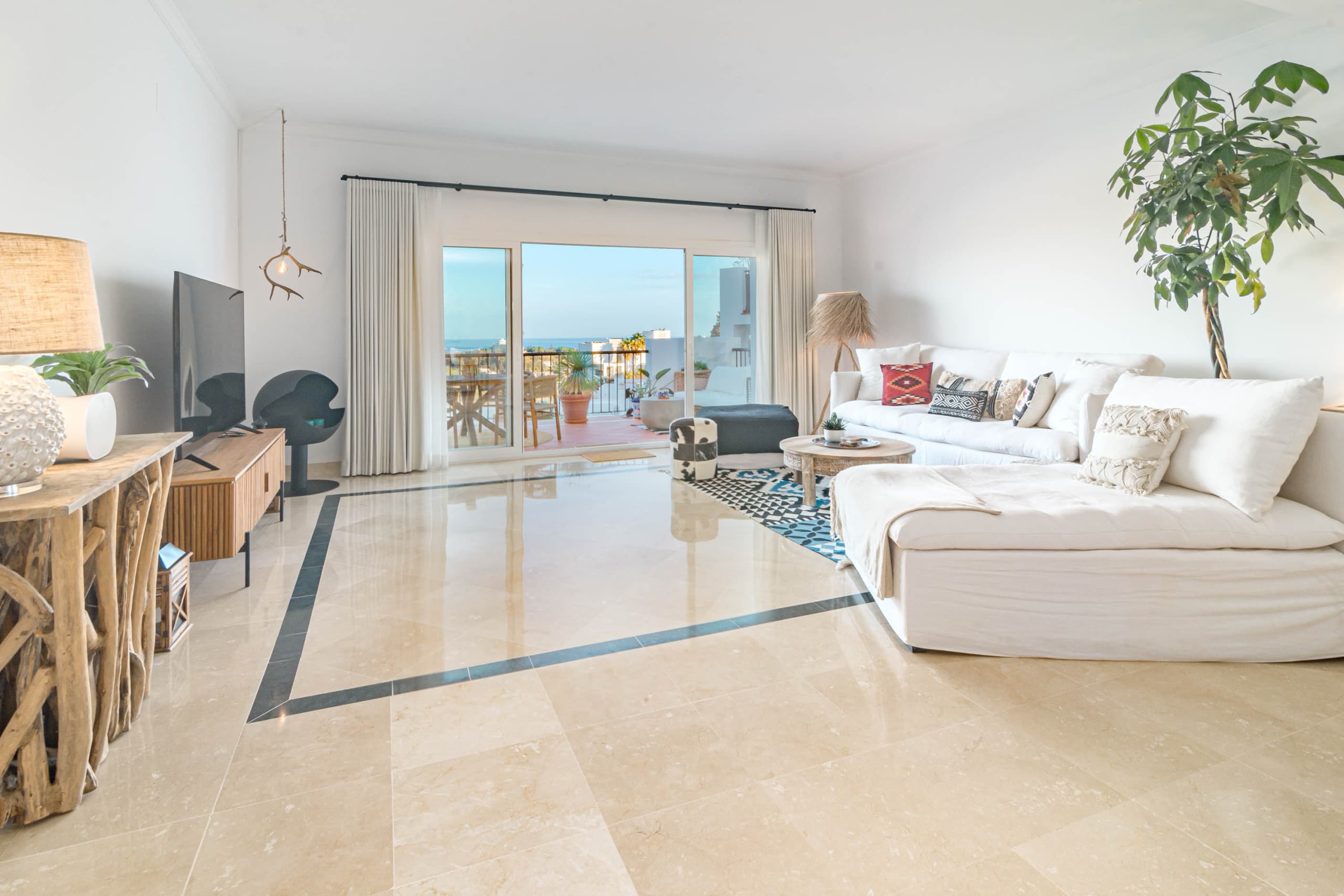 Stunning apartment with great views in El Paraiso Alto - Image 4