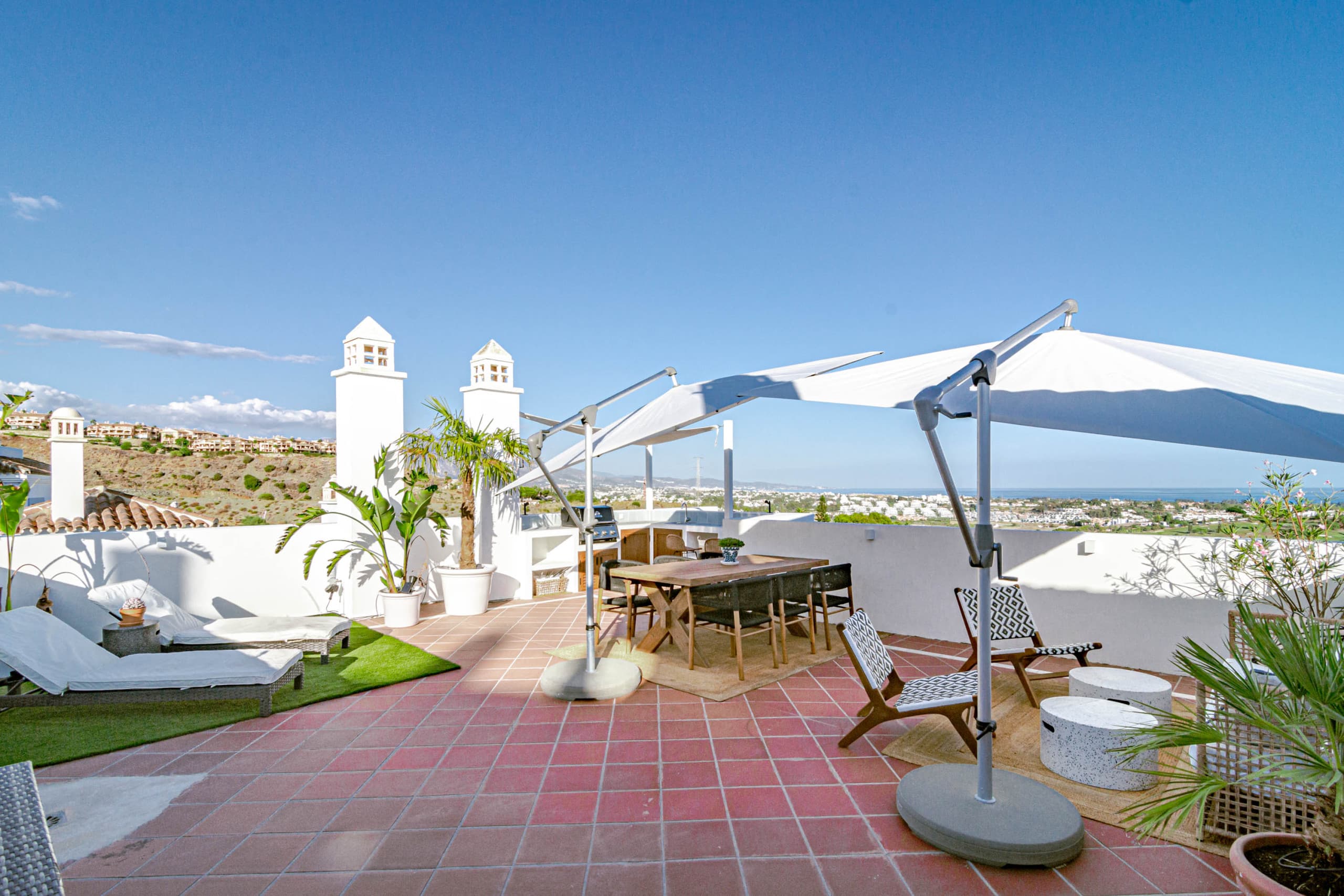 Stunning apartment with great views in El Paraiso Alto - Image 5