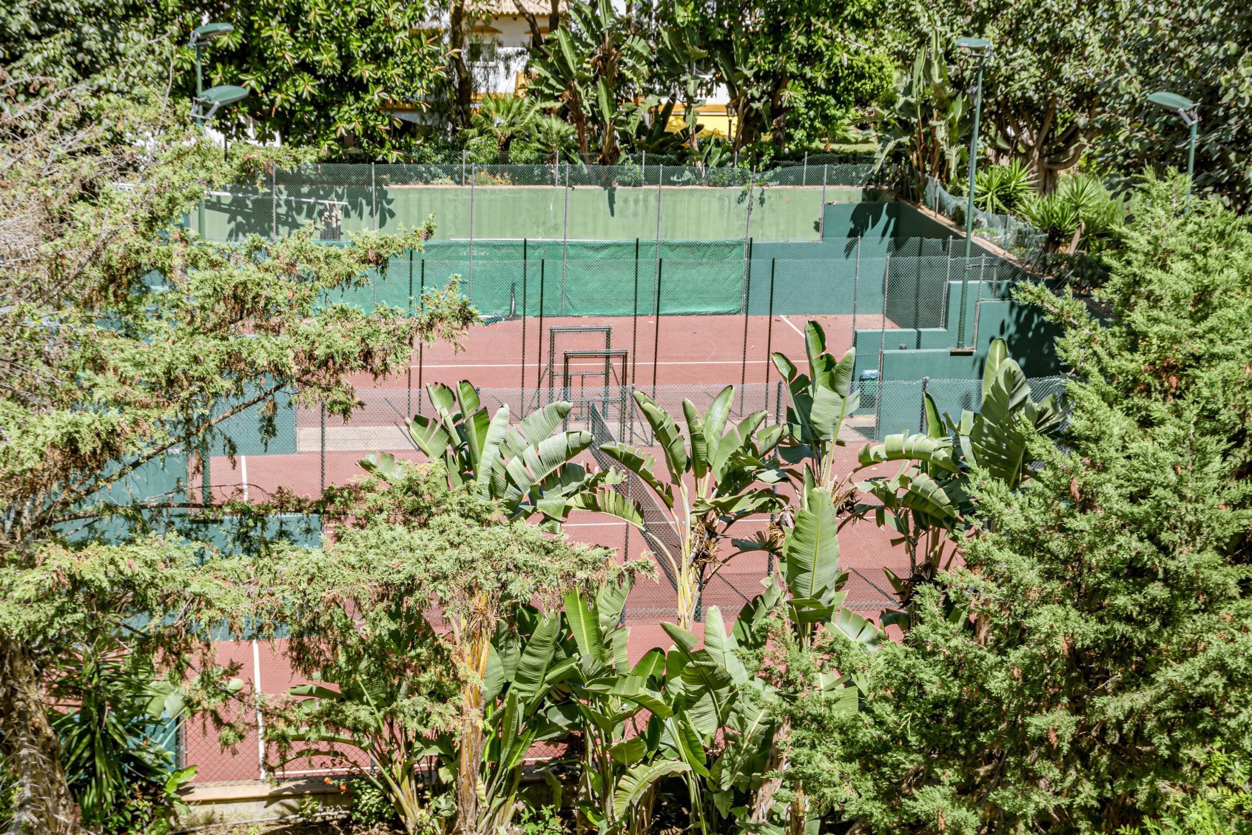 2-Bedroom in amazing urbanisation in Puerto Banus - Image 6