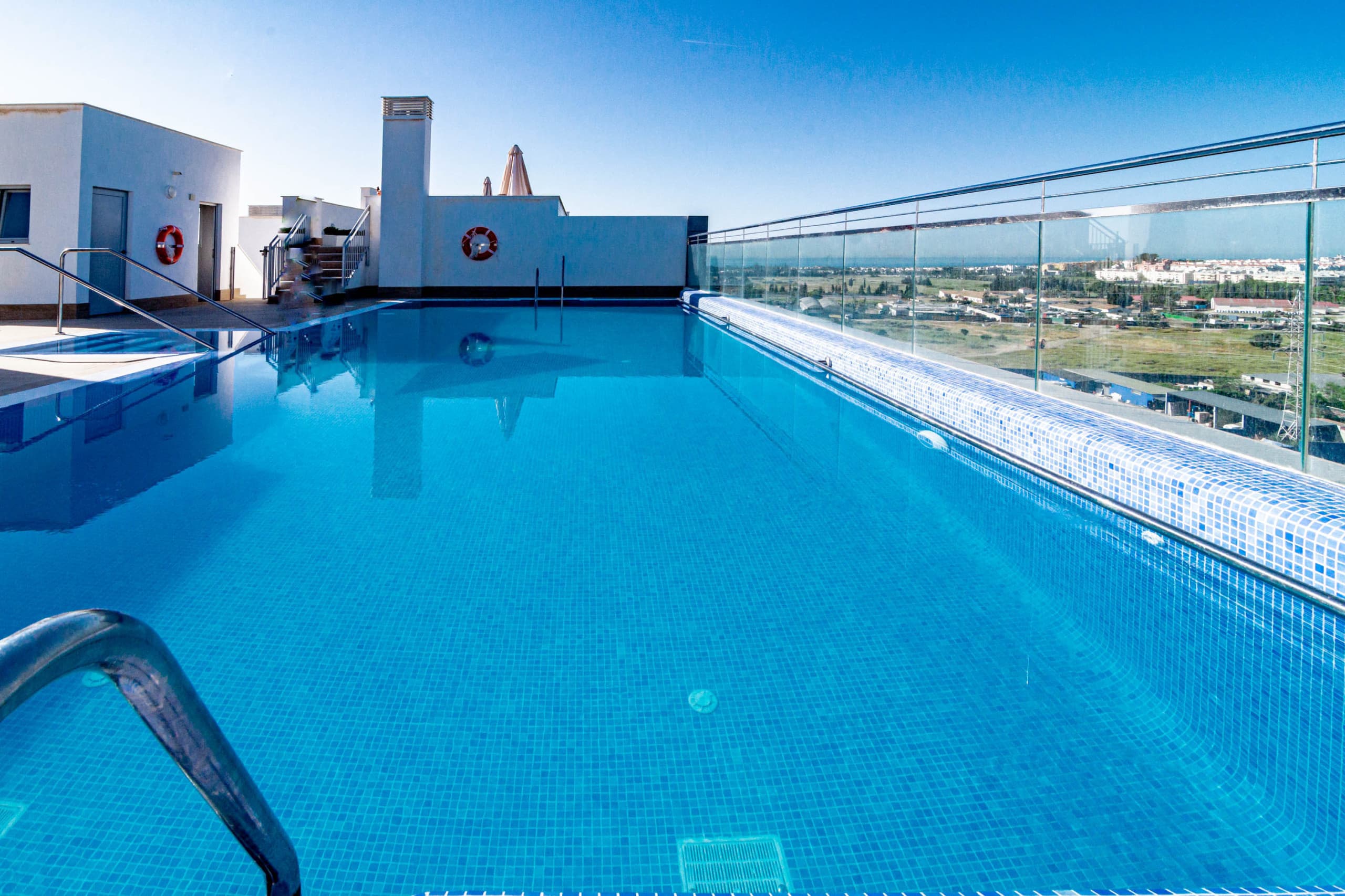 Ultra modern 3 bed in Nueva Andalucia - Image 5