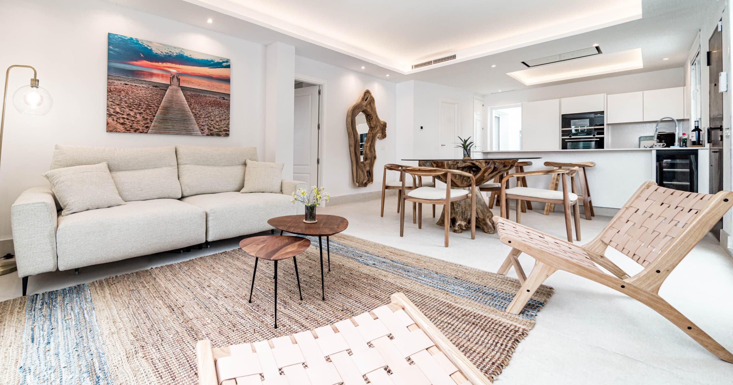 Modern and bright apartment near Puerto Banus - Image 3