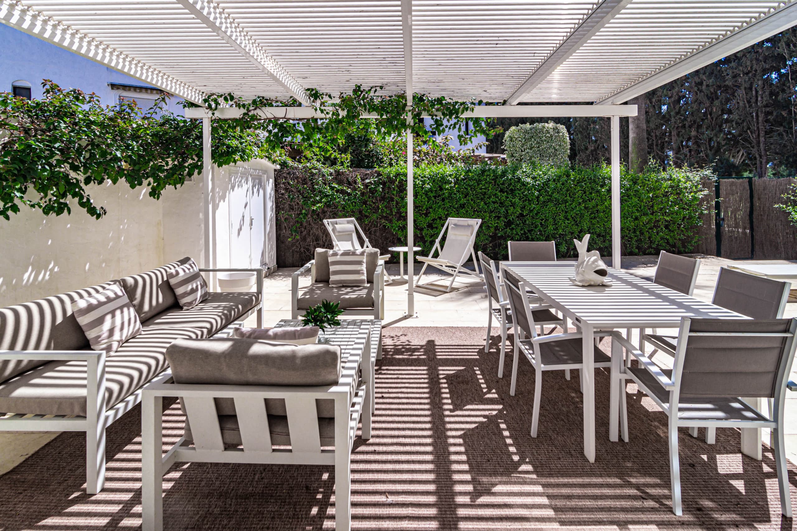 Beach front townhouse with plunge pool - Image 5