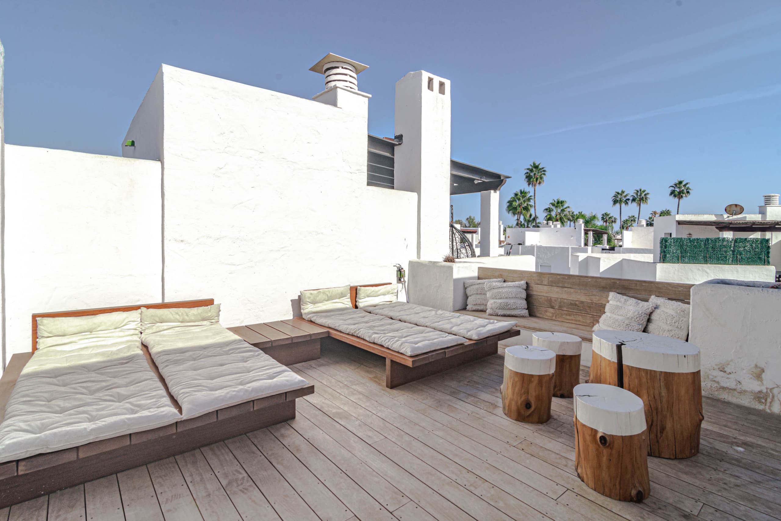 Huge townhouse with private heated pool and rooftop - Image 6