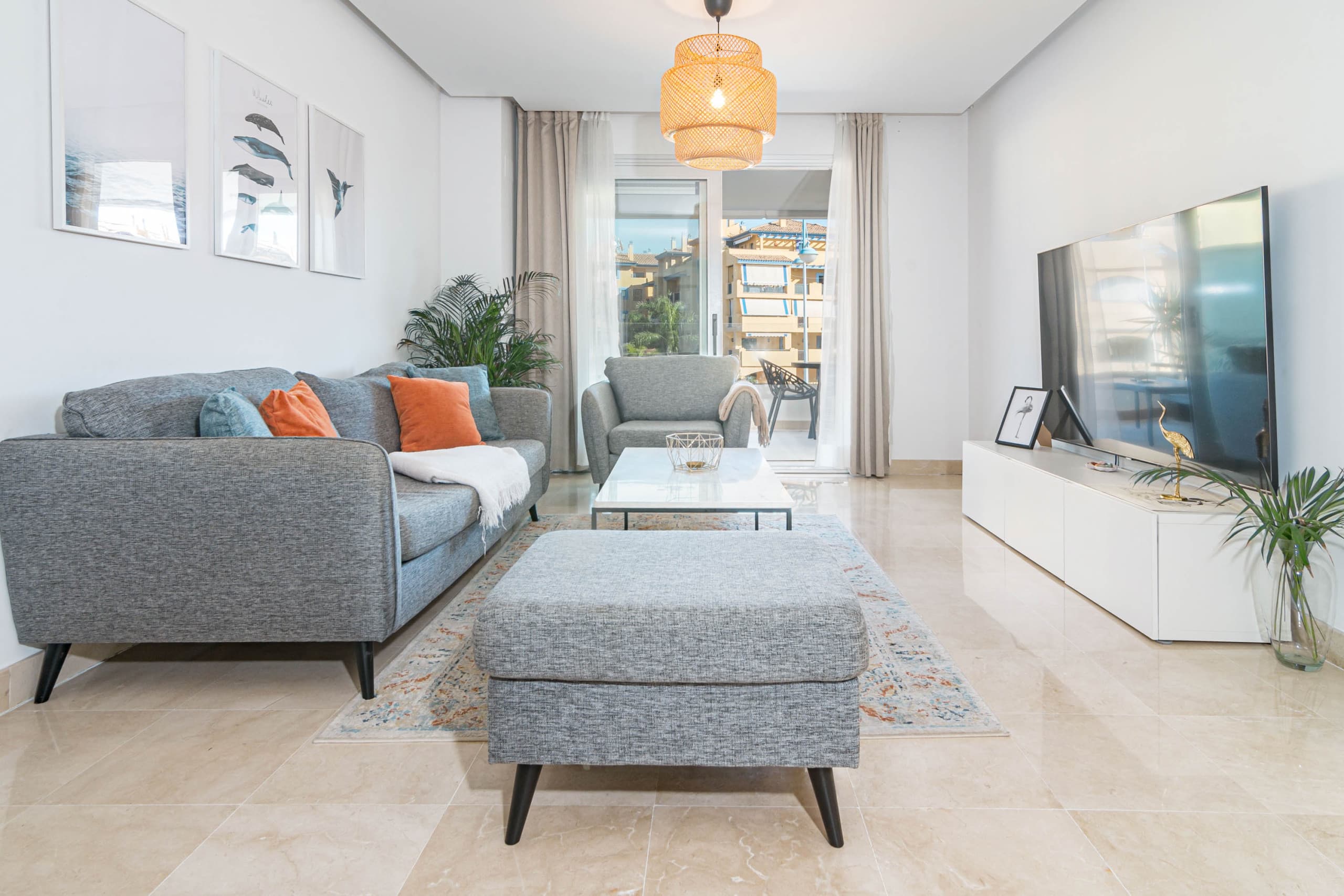 Modern apartment in central San Pedro - Image 6