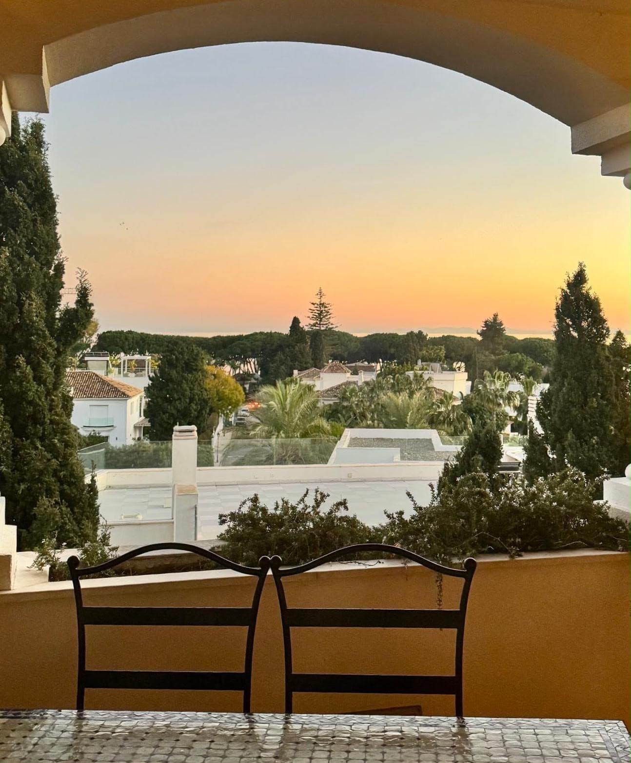 Stunning Marbella Apartment with Sea Views - Image 6