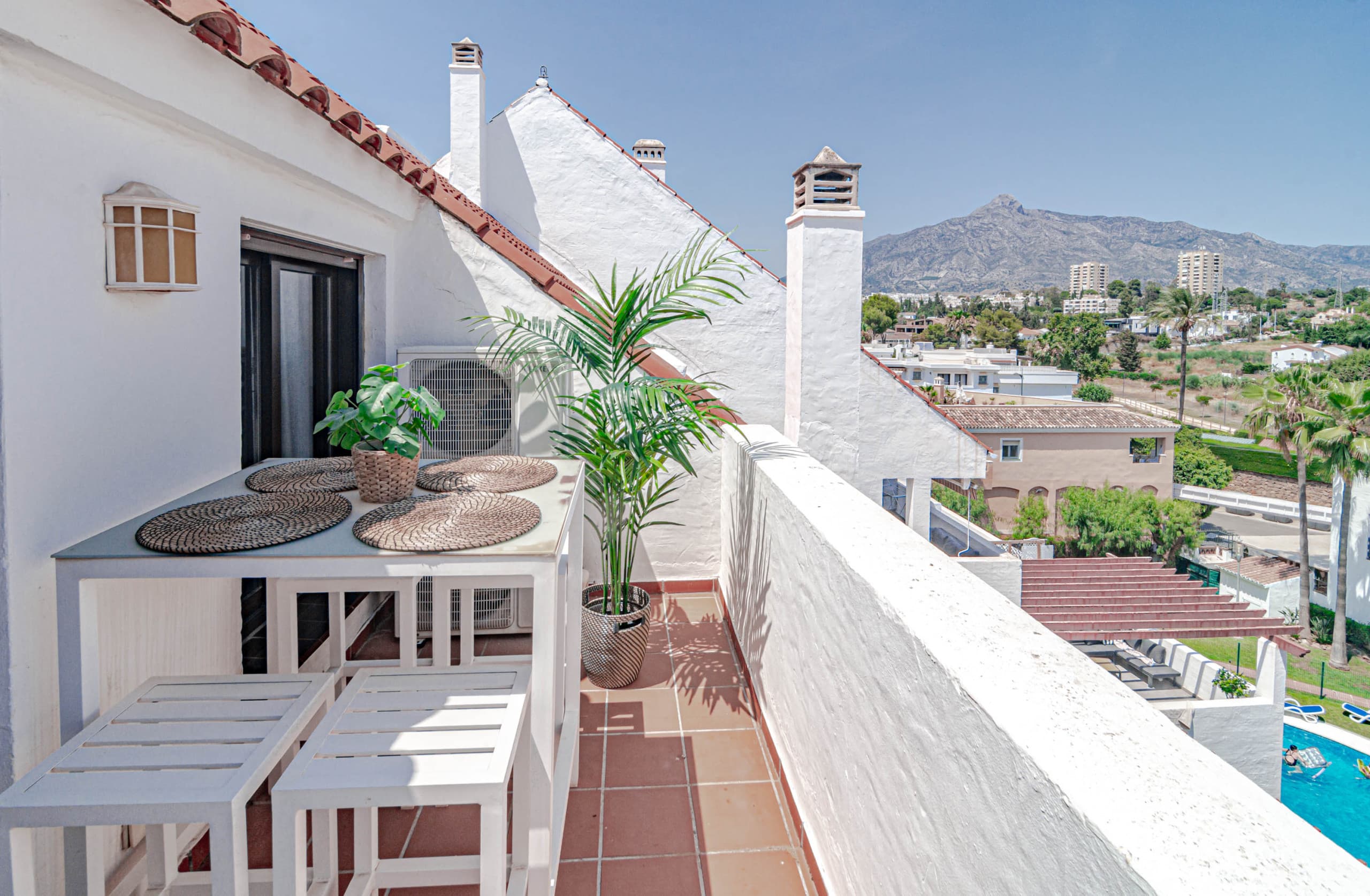 Stylish Duplex near Puerto Banus - Image 2